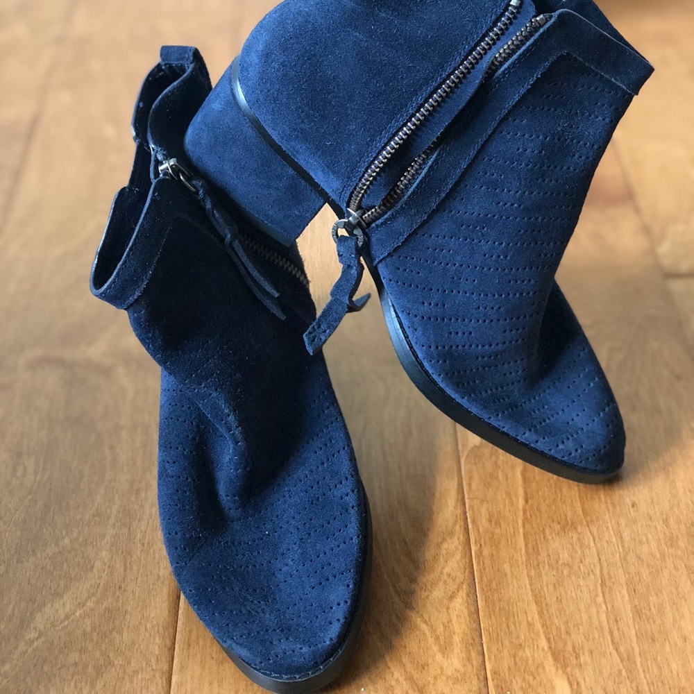 Splendid blue suede zipper boots